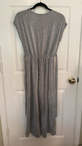 Caution To The Wind Jumper Womens Sz M Black Stripe Sleeveless Romper Tie Front - Picture 15 of 17
