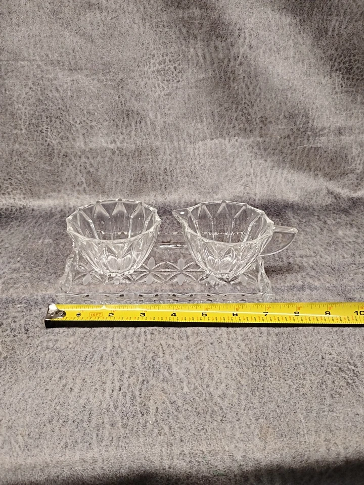 JUEGO DE AZUCARERO Y CREMA DE CRISTAL CORTADO DE 3 PIEZAS DE COLECCIÓN con BANDEJA Foto 2 de 4