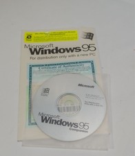MICROSOFT WINDOWS 95 CD DISC 1981-1995 - PREOWNED WITH BOOKLET