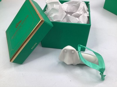 Jonathan Adler Hound Porcelain Ornament New In Box White/Green free shipping