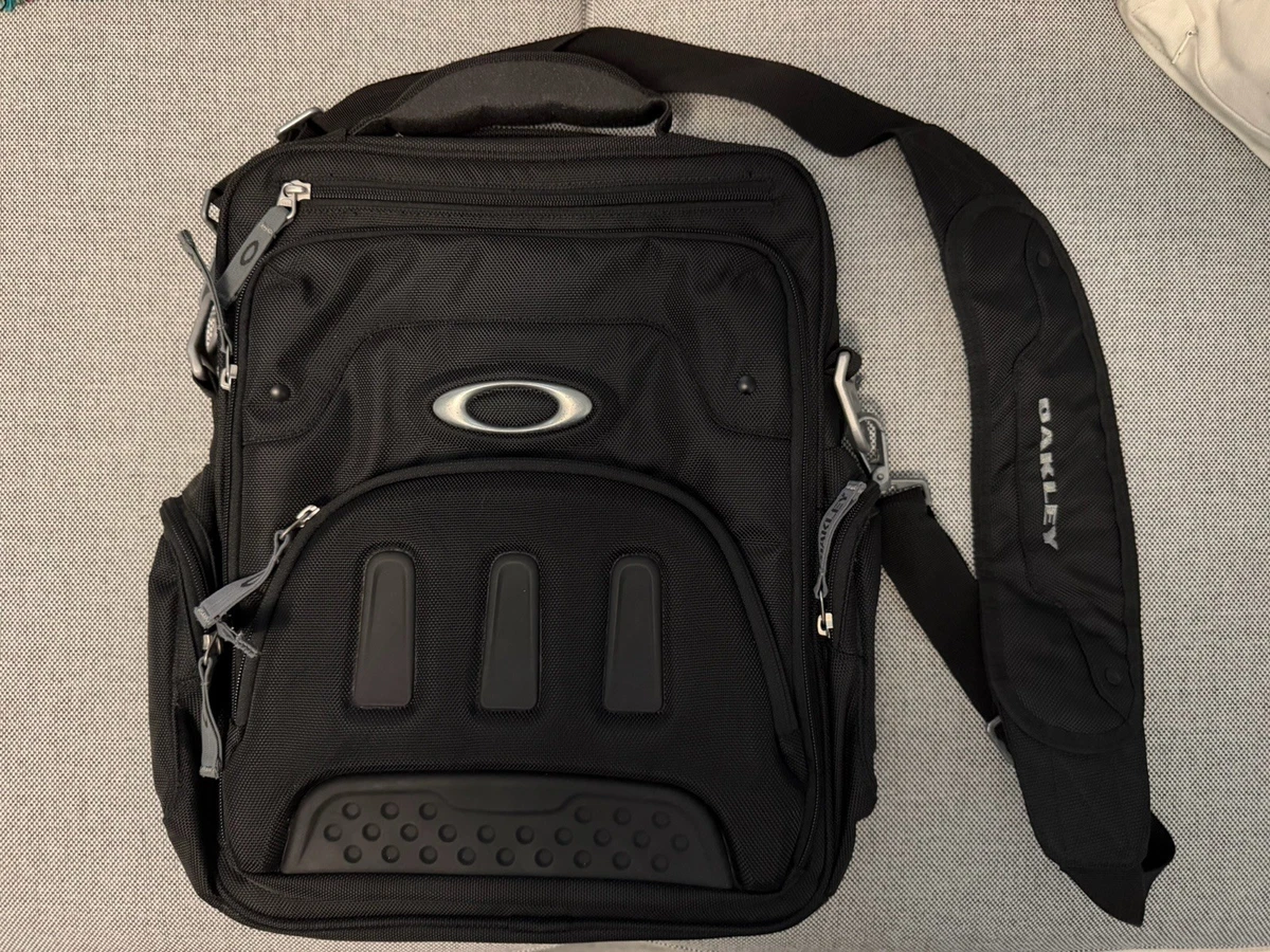 Oakley Messenger Bag for sale | eBay