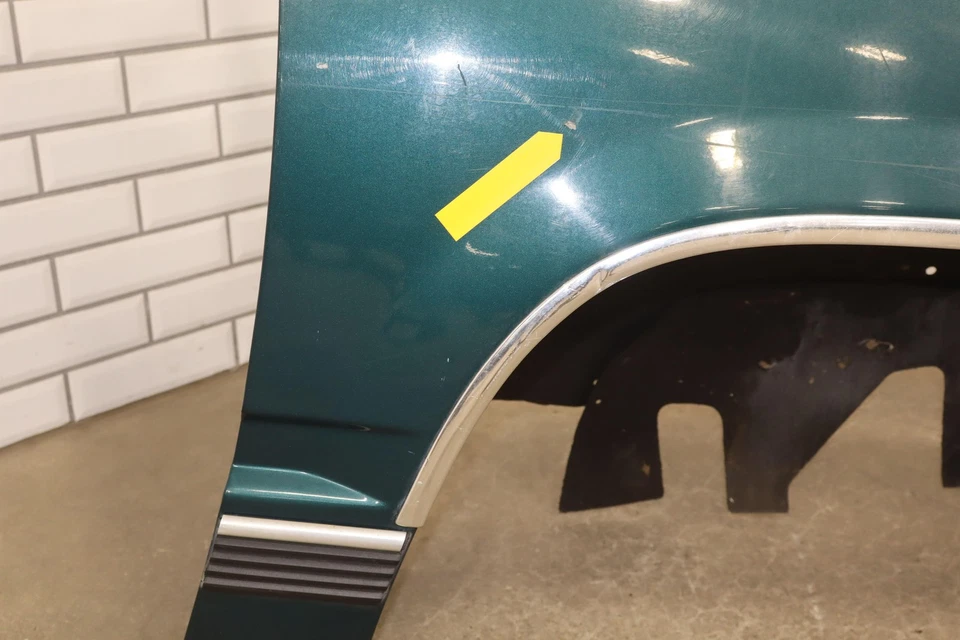 88-98 Chevy C/K Truck SUV GMT400 Passenger Right RH Fender Emerald Green 43U Foto 3 de 4