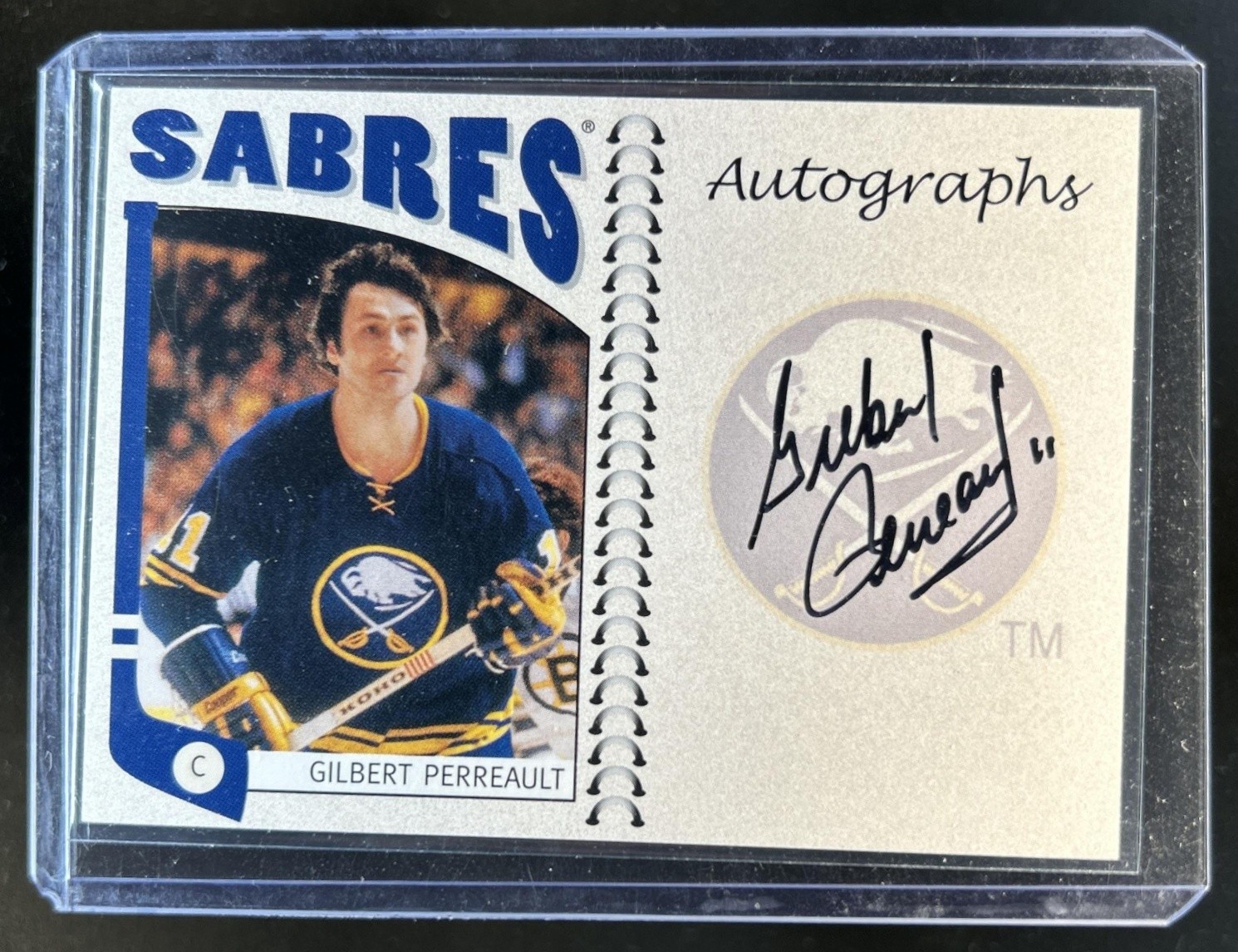 Gilbert Perreault #A-GP 2010-11 In The Game Enshrined Hockey Autographs Silver