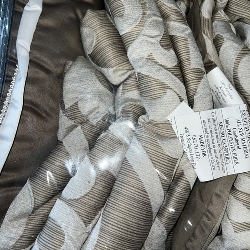 Madison Park Odette Jacquard 8 Teile Bettdecken-Set, King, hellbraun, neu mit Etikett - Bild 7 von 9