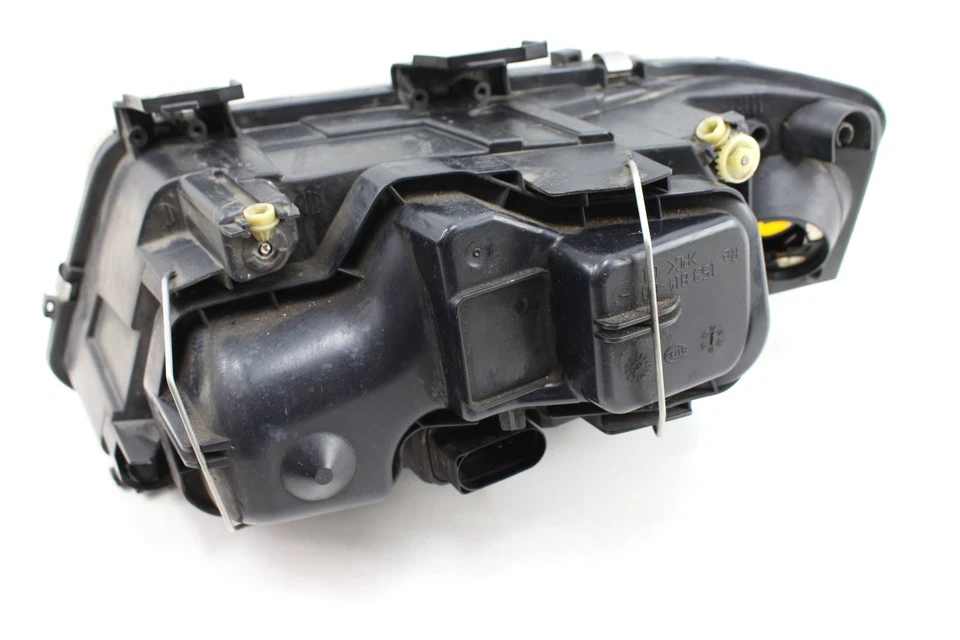 *AS-IS* 2002-2004 AUDI A6 QUATTRO - Right Halogen Headlight / Headlamp - Image 2 of 4