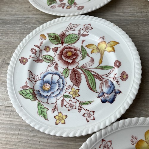 Lot Of 5 Vtg Johnson Brothers English Bouquet 8" Salad Plates - Picture 4 of 10