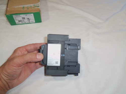 Schneider LC1D65ALE7 Contattore Telemecanico #83 - Foto 4 di 11