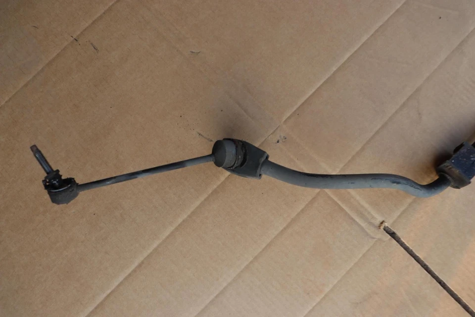 Barra estabilizadora trasera estabilizadora trasera Jaguar XJ 2010-2012 con eslabones OEM Foto 4 de 4