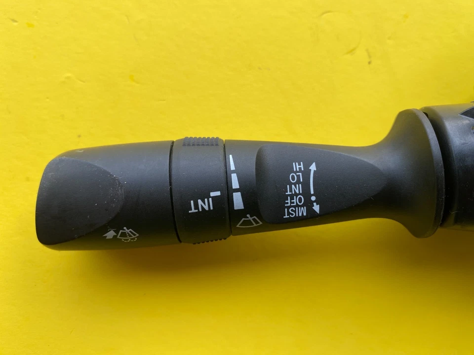 2016-2023 TOYOTA TACOMA ПЕРЕКЛЮЧАТЕЛЬ УПРАВЛЕНИЯ СТЕКЛООЧИСТИТЕЛЕМ В СБОРЕ ОТ ОРИГИНАЛЬНОГО ПРОИЗВОДИТЕЛЯ 84652-06340 - Изображение 2 из 4