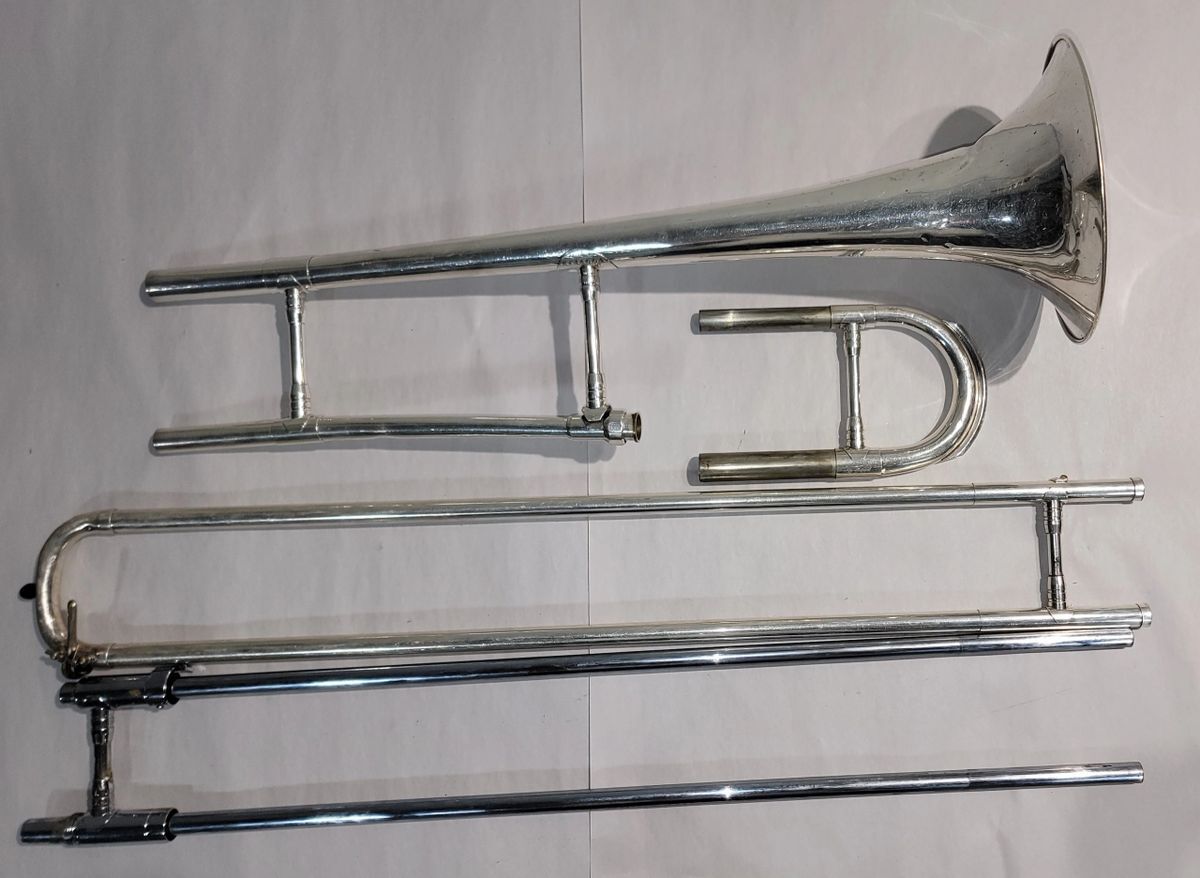 Getzen 300 Elkhorn Silver Trombone Getzen 300 Elkhorn Silver Trombone