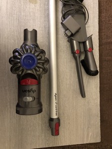 Dyson V7 Cord Free Aspirateur Sans Fil