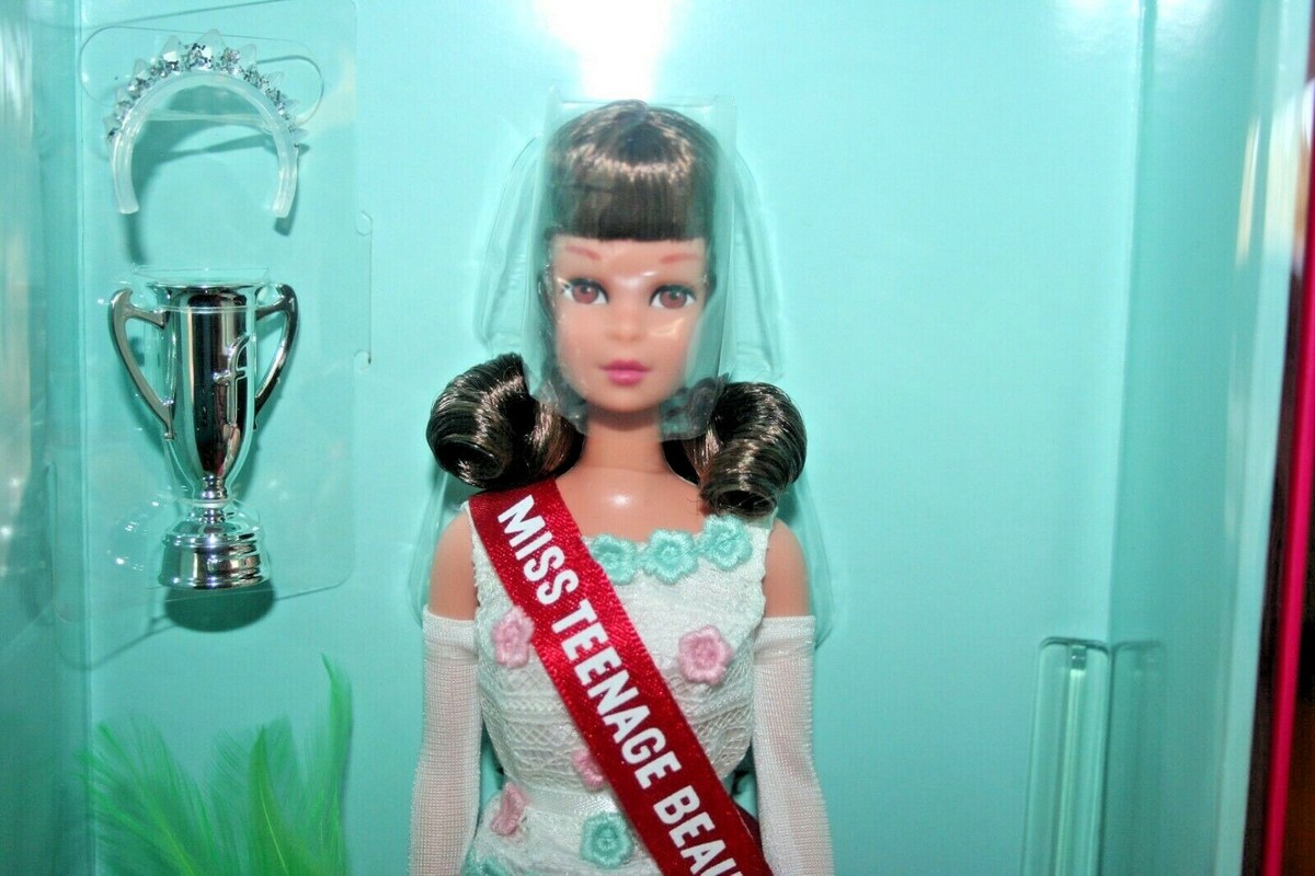 Gold Label Francie Miss Teenage Beauty Doll-50th Anniversary Gold Label Francie Miss Teenage Beauty Doll-50th Anniversary