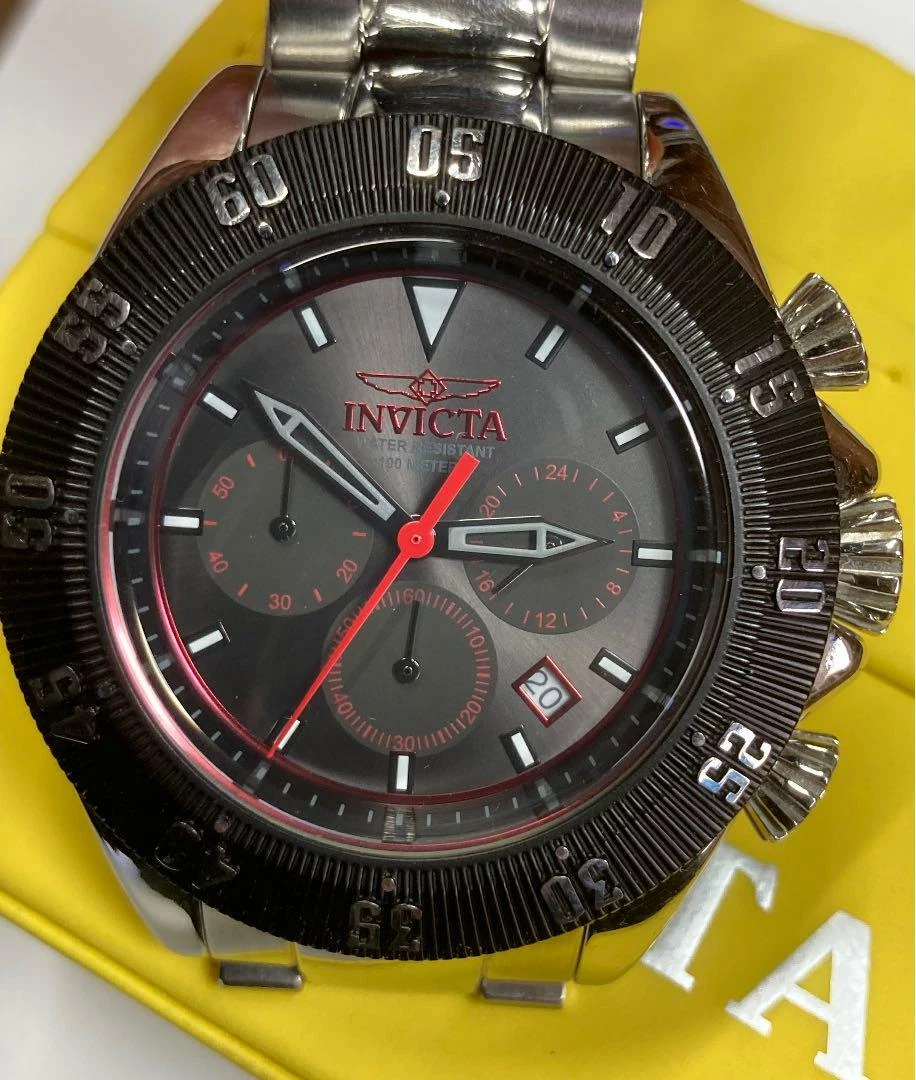 Vintage Invicta Chronograph 22395 Rare Analog Men s Watch Quartz
