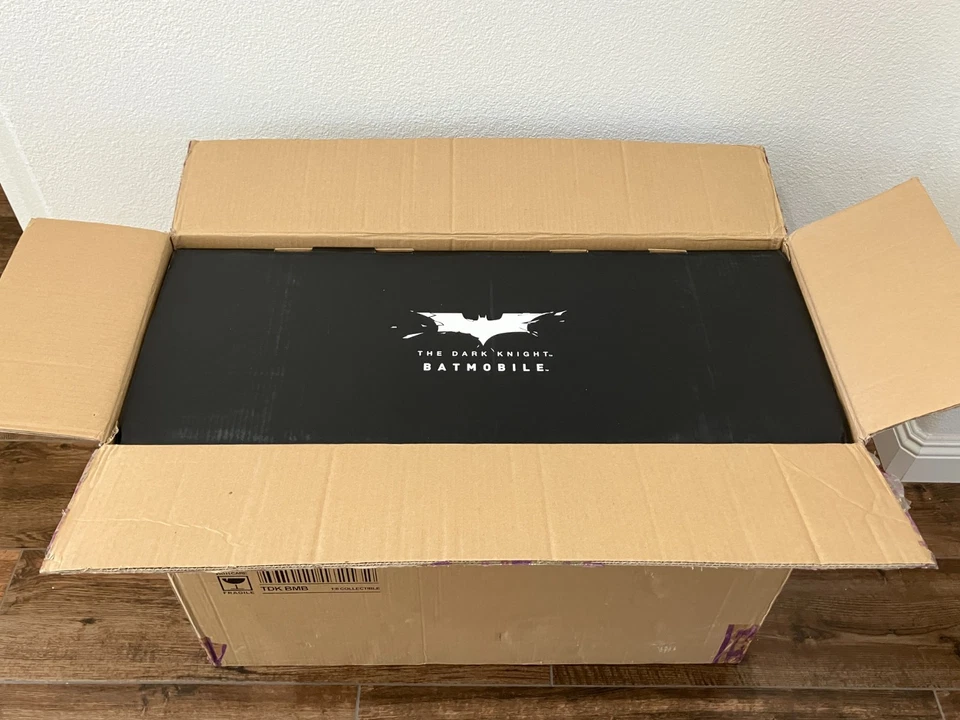 Vaso Batman MMS69 HOT TOYS 1/6 The Dark Knight Foto 2 de 4