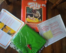 Vintage 1980  s Inflatable Tubby Baby Bath Tub tube Yellow Infant tough vinyl