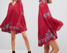 Free People Te Amo Berry Red Embroidered V-neck Mini Boho Festival Dress Sz S/P