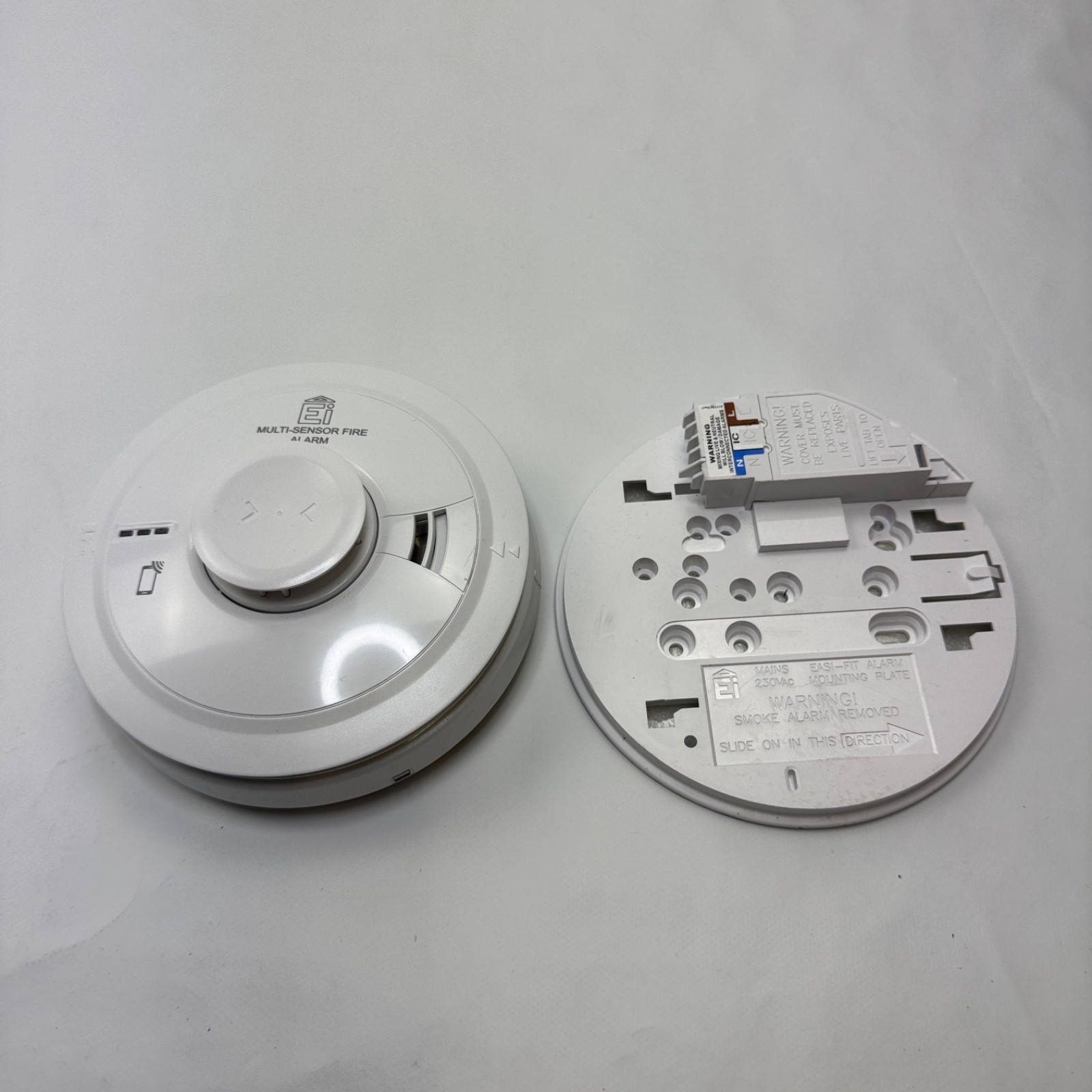 Aico Mains Multi-Sensor Fire Alarm Ei3024 with Rechargeable Battery Backup