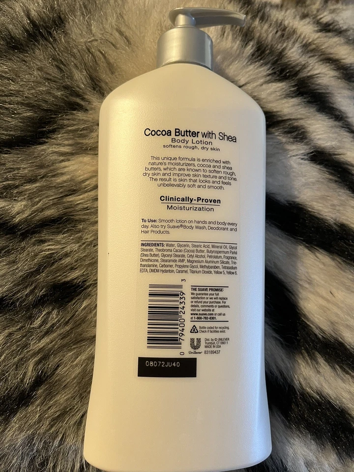 Suave Loción Corporal Hidratante, Manteca de Cacao y Karité 18oz Suaviza la Piel Áspera Foto 2 de 2