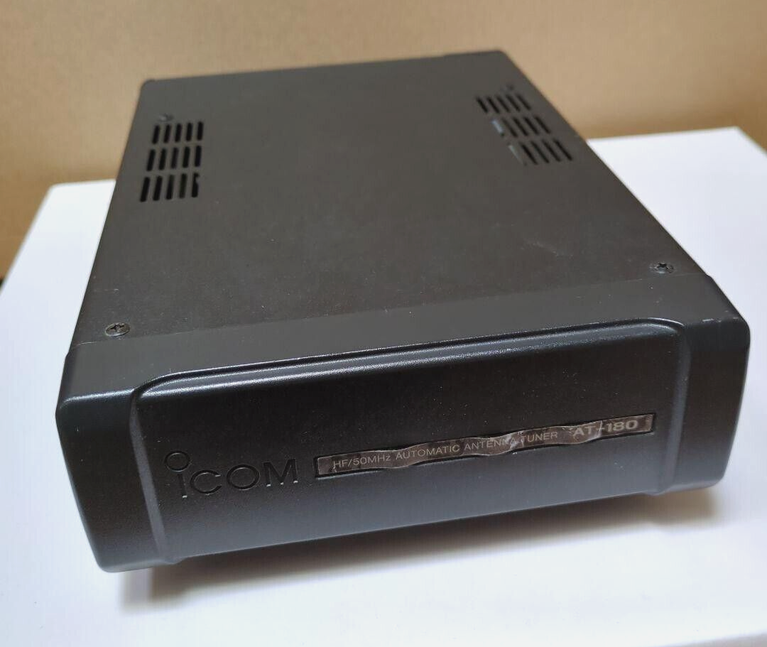 ICOM AT-180 HF/50MHz Antenna Tuner for IC-703/706/7000/7100 ICOM AT-180 HF/50MHz Antenna Tuner for IC-703/706/7000/7100