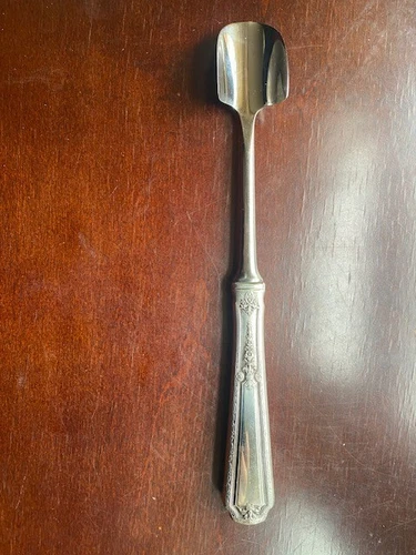 1924 TOWLE 925 STERLING SILVER ''LOUIS XIV''  CHEESE SCOOP