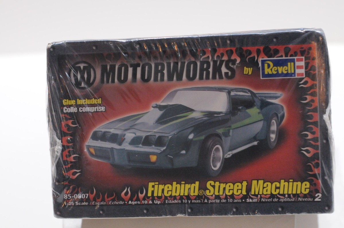 Revell Firebird Street Machine HOT ROD Vintage Revell 1979 Pontiac Firebird Street Machine 1 25 Kit