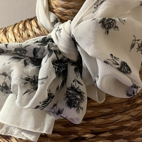 Vintage Laura Ashley Scarf Cottage Core Romantic Fairycore - Picture 2 of 3