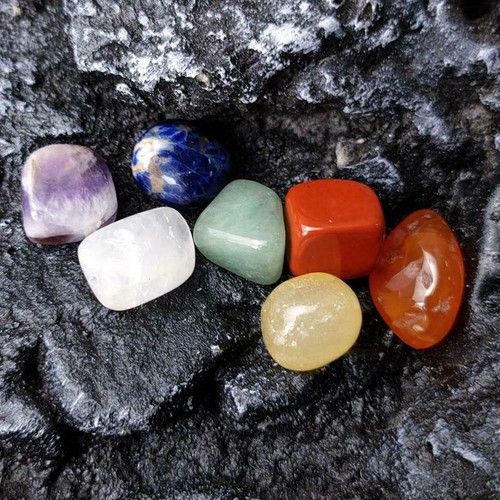 7 Stone Chakra Point Stones Crystal Set Meditation Stone Amulet With Box - Picture 9 of 12