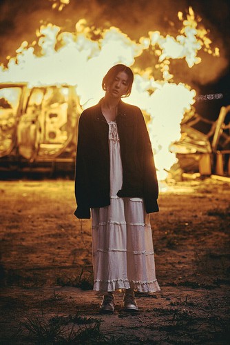 SEULGI 28 REASONS 1st Mini Album SPECIAL RANDOM Ver/Mini CD+304p Photo Book+Card - Picture 5 of 14