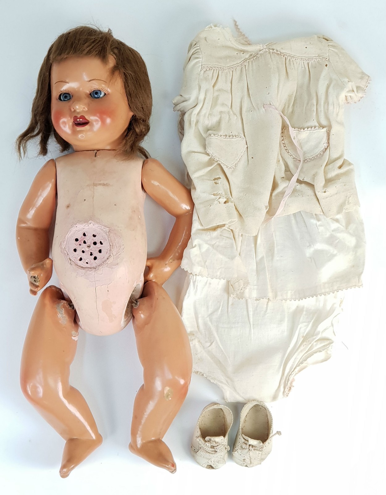 PIERRE DE CARTON ET COMPOSITION DOLL. YEUX DE CRISTAL. FSF 9. CIRCA 1930. PIERRE DE CARTON ET COMPOSITION DOLL. YEUX DE CRISTAL. FSF 9. CIRCA 1930.