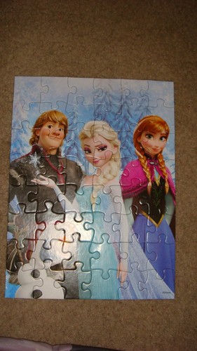 Cardinal Disney Frozen Blechdose Aufbewahrung mit 3 Puzzle Sets geöffnet vollständig - Bild 7 von 9