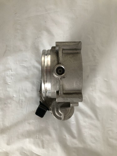 2008 - 2011 BMW 528I Fuel Injection Throttle Body Valve Assembly 2.4L G - Picture 5 of 19