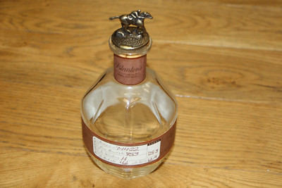 750ml Blantons Straight from the barrel bourbon Whiskey bottle with L Topper
