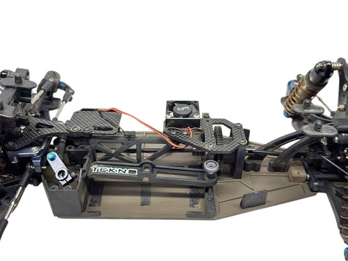 Tekno RC ET410.2 1/10 4WD Competition Electric Truggy Slider W Upgrades #16801 - Picture 5 of 13