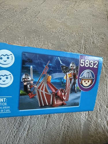 Playmobil Dragon Wing Knight Catapult set 5832 NEW Sealed Box Damage - Picture 8 of 11