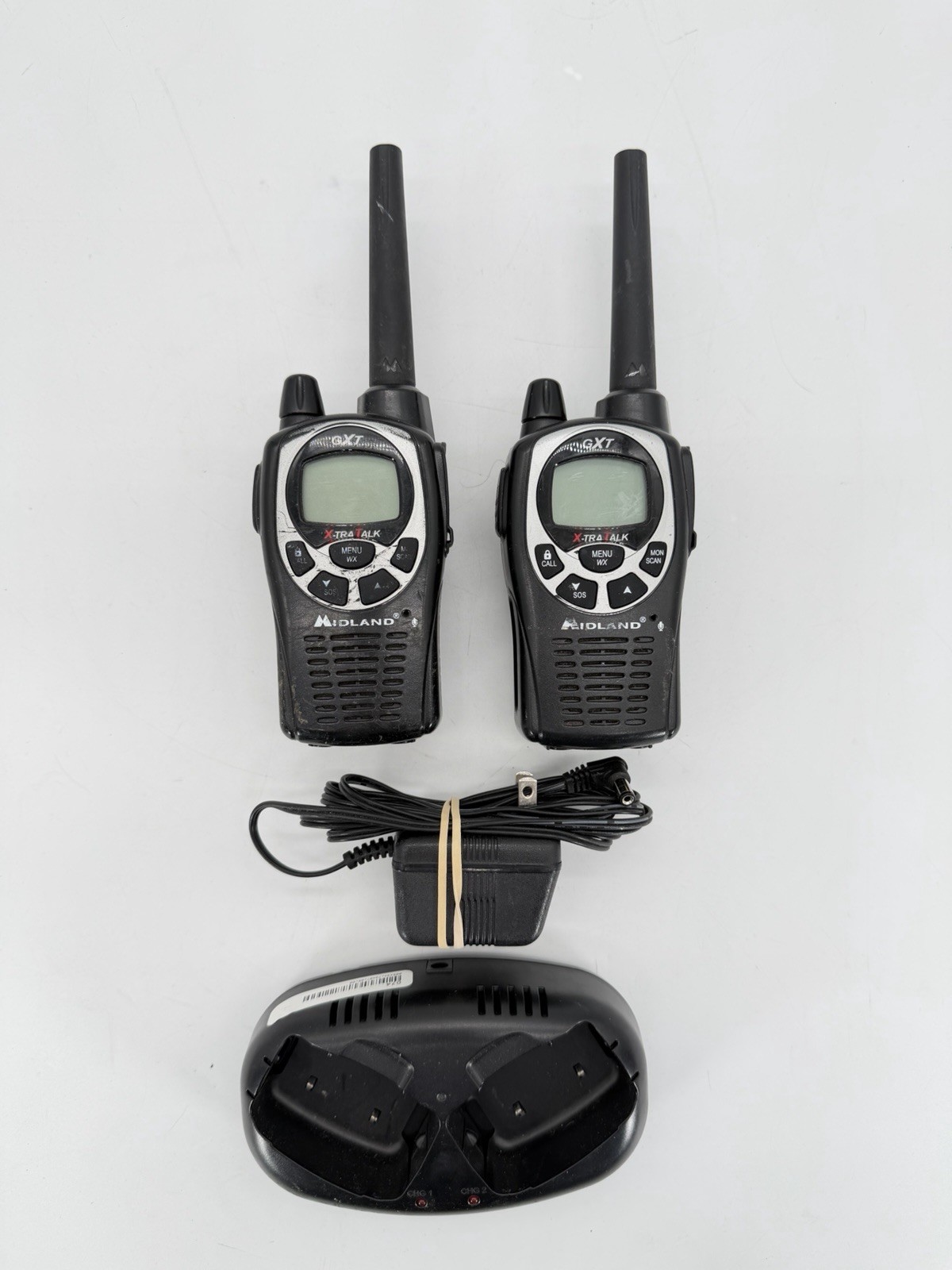 Midland GXT1000 Two-Way Radios - Set of 2 with Charger 18CVP8-REV B (Read Desc)