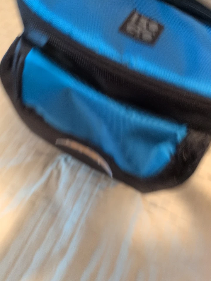 Enfriador rodante con ruedas Los Angeles Chargers NFL de 48 latas Foto 4 de 4