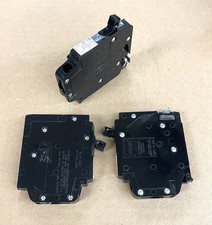 MH15 Crouse-Hinds 1-Pole 15A Circuit Breaker Right Clip NEW