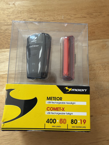 Moon Meteor USB Rechargeable Headlights - Picture 1 of 1