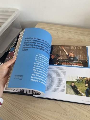 Glastonbury 50: The Official Story of Glastonbury Festival by Eavis, Michael The - 第 3/8 張圖片