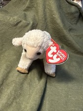 TY Basket Beanies EWEY the Lamb (4 inch) Ty Beanie Baby.  With Tags.