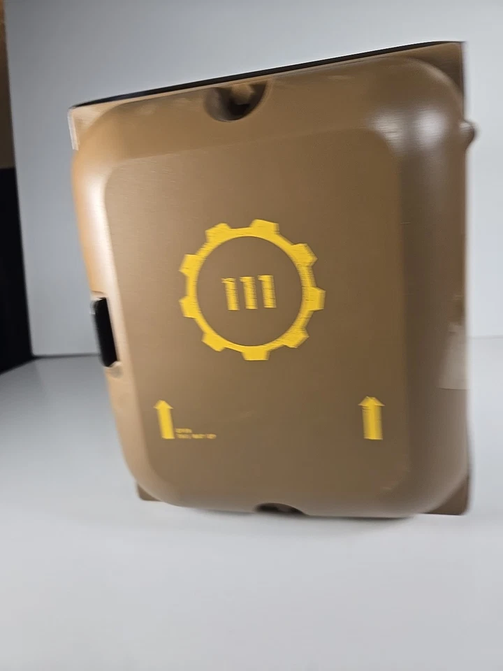 Fallout 4 Pip-Boy Edition PS4 Factory Sealed Vault 111 Sony Playstation 4 2015 - Image 2 of 4