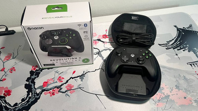 Nacon Revolution X Unlimited Wireless Controller Bluetooth Schwarz für Xbox/PC