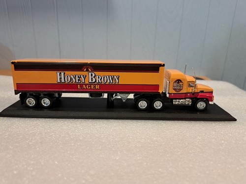 Mack CH600 "Honey Brown Lager " 1/100 Scale Matchbox Diecast Model CCY05-M - Picture 4 of 11