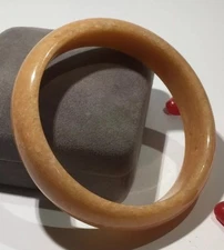 Hang Longyu China BUTTERSCOTCH STONE - FASHION JADE Bangle 7.25" Inner