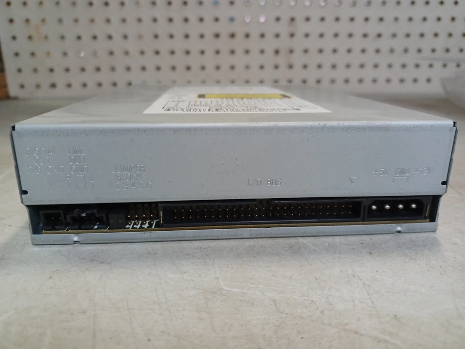 NEC CD-R Drive CDR-1410A 1996 CD-ROM Reader Beige Made in JAPAN - UNTESTED - Image 4 of 4