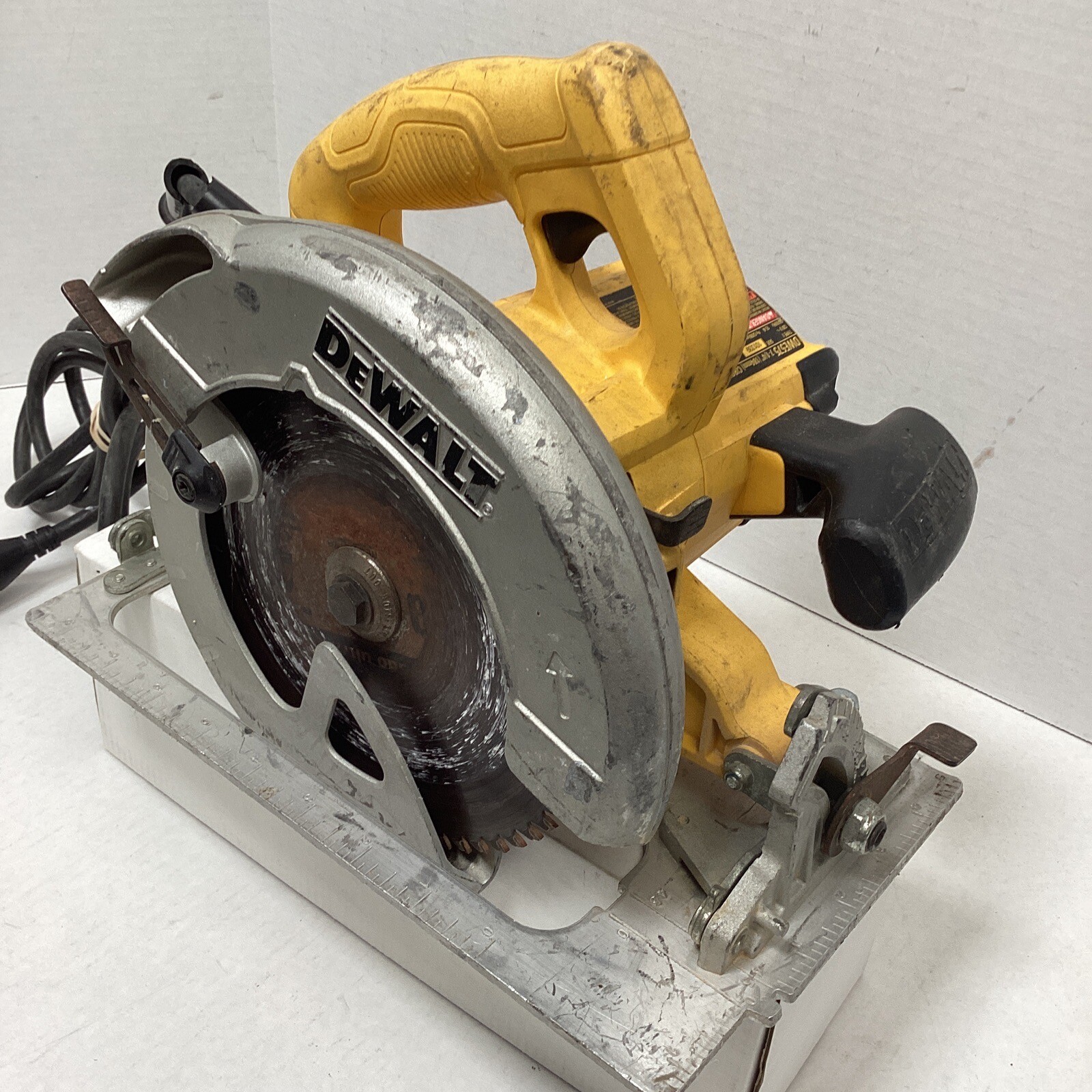 Dewalt DWE575 71/4" Lightweight Corded Circular Saw eBay