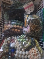 6+Pounds Vint to Mod Costume Jewelry Craft Junk Tangled Estate Lot