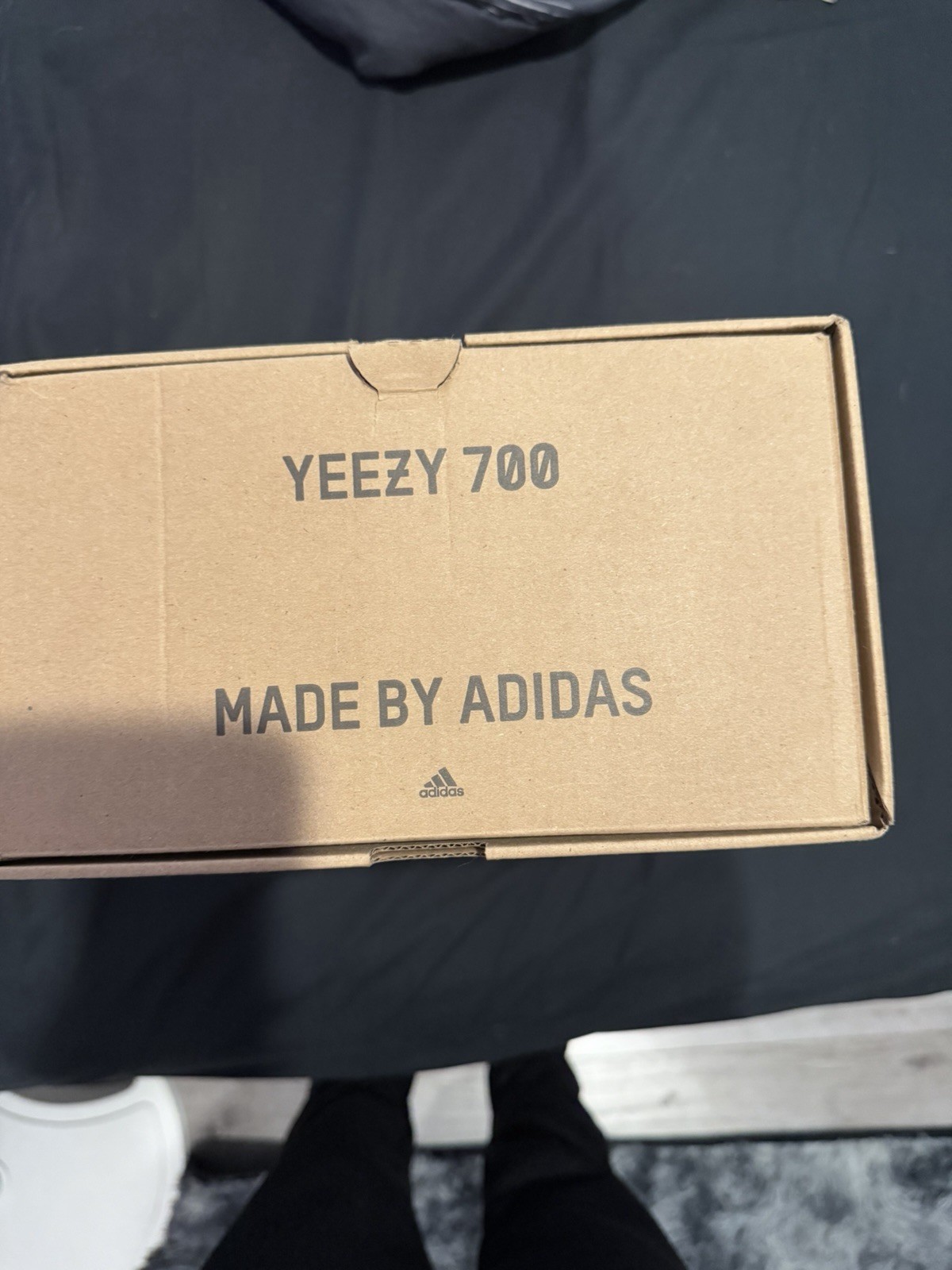 adidas Yeezy 700 V3 Fade Carbon GW1814 Red Black Gray Mesh Men's Sneaker 2022 thumbnail 2