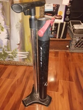 Bontrager TLR FlashCharger Flash Charger Floor Pump Needs New Hose ($21)