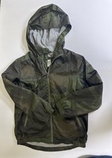 GAP Kids Boys Green Camo Hooded Lightweight Full Zip Windbreaker Jacket Sz S